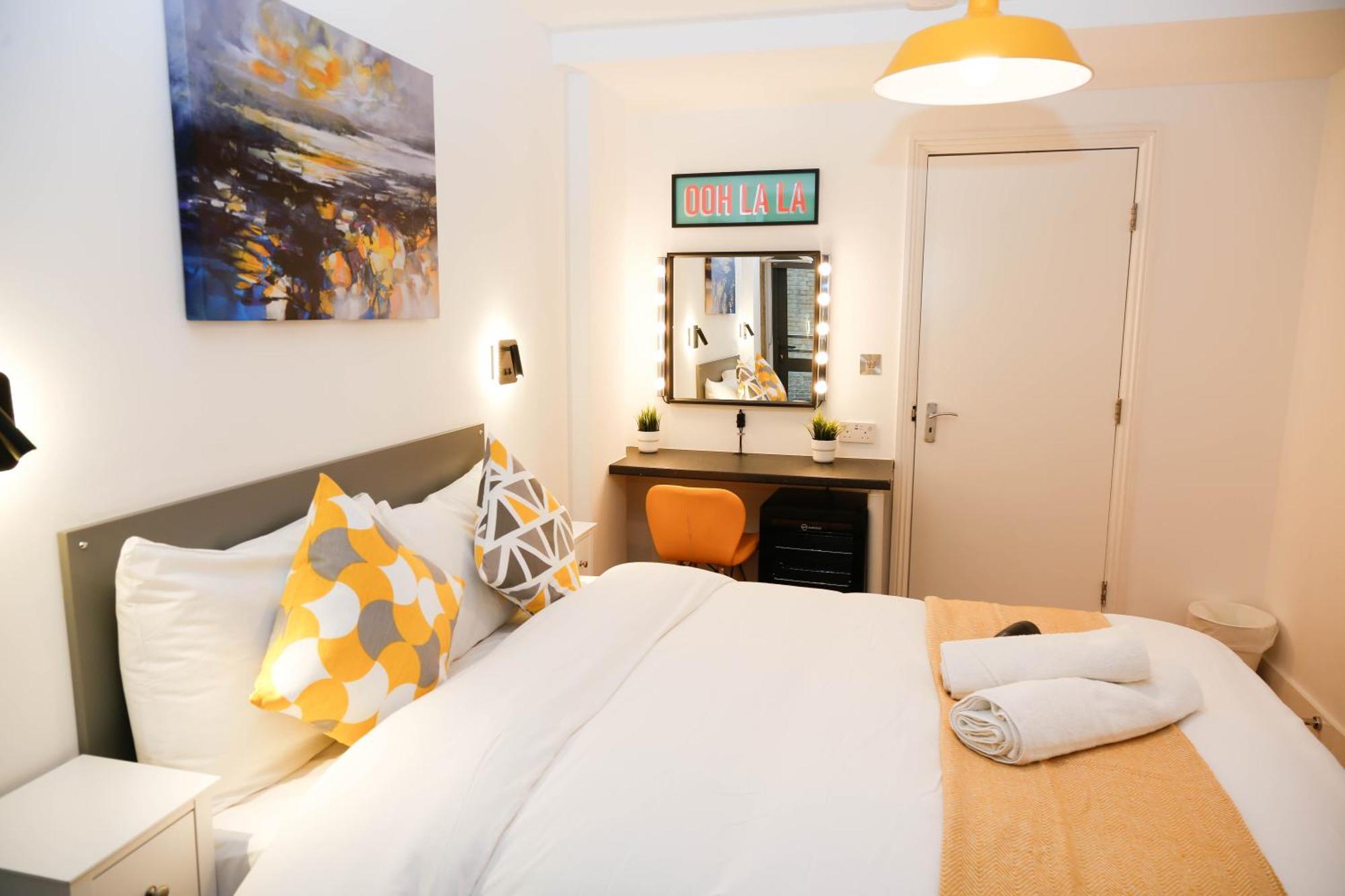 New Luxury Rooms In The Heart Of London Next To Shops, Cafes, Bars & Metro With Shared Bathrooms Eksteriør bilde