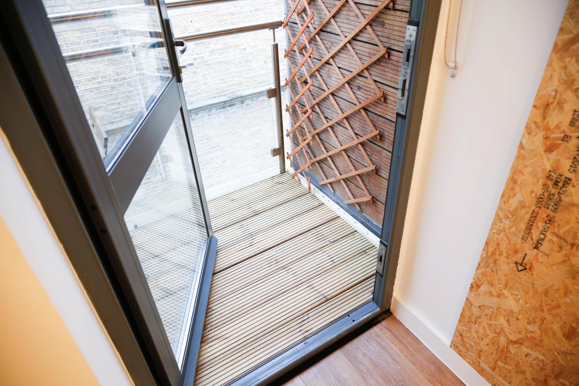 New Luxury Rooms In The Heart Of London Next To Shops, Cafes, Bars & Metro With Shared Bathrooms Eksteriør bilde