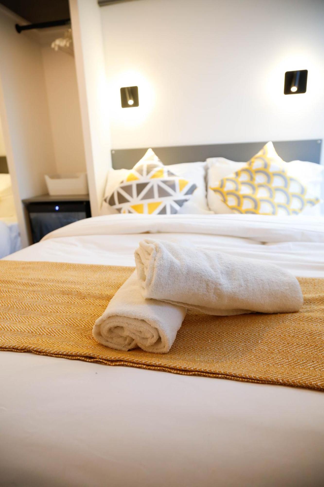 New Luxury Rooms In The Heart Of London Next To Shops, Cafes, Bars & Metro With Shared Bathrooms Eksteriør bilde