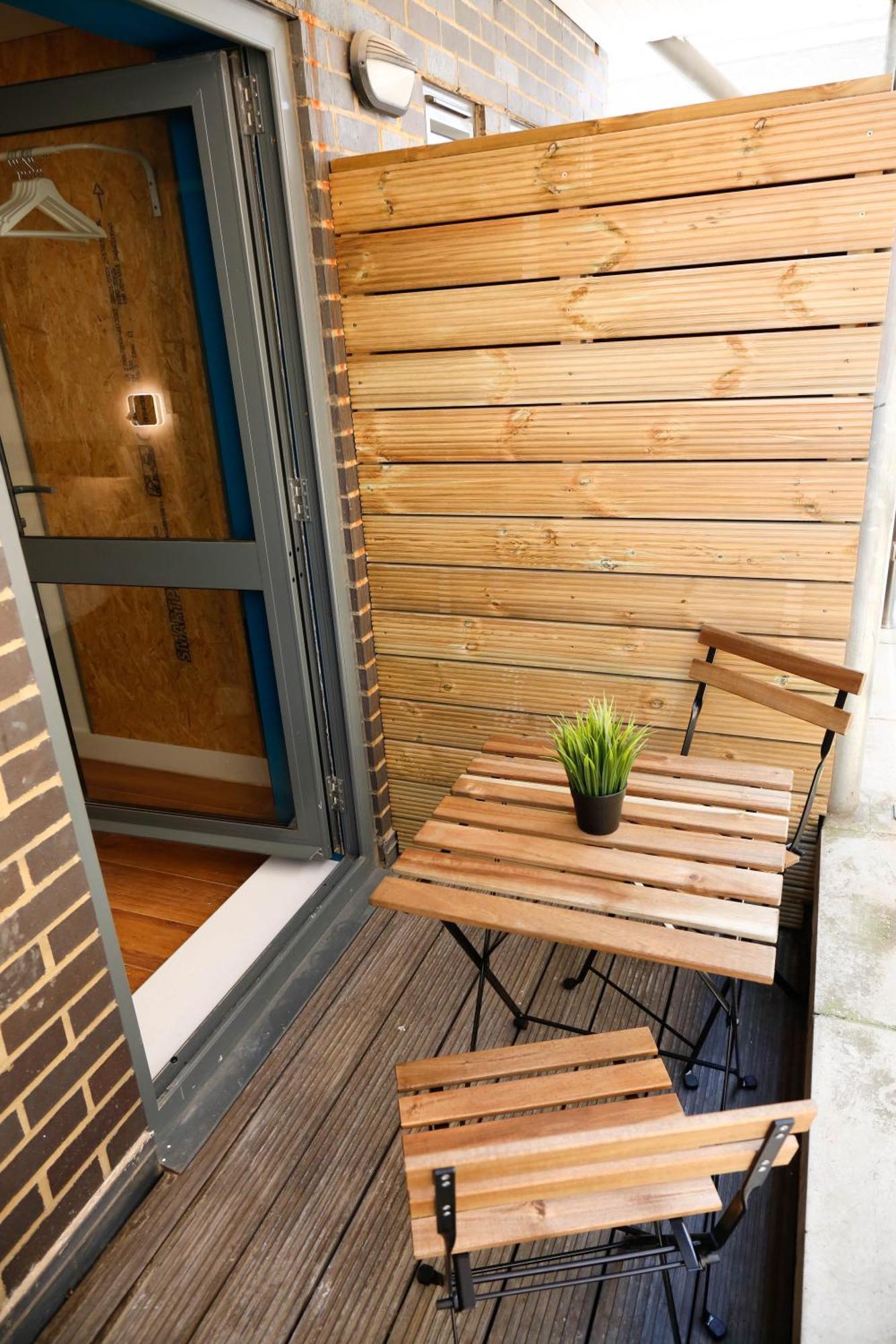New Luxury Rooms In The Heart Of London Next To Shops, Cafes, Bars & Metro With Shared Bathrooms Eksteriør bilde